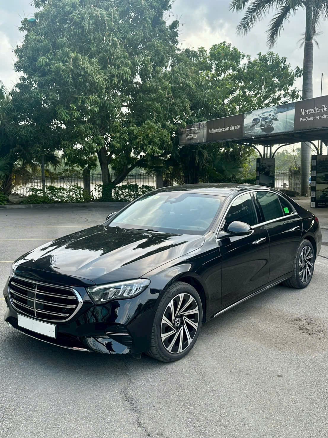 Mercedes-Benz E 200 Exclusive (W214) biển số 43B-186.71
